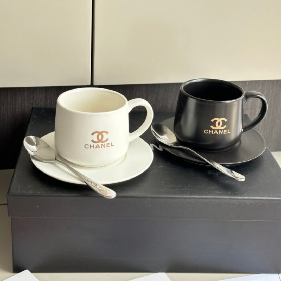 Chanel mug set