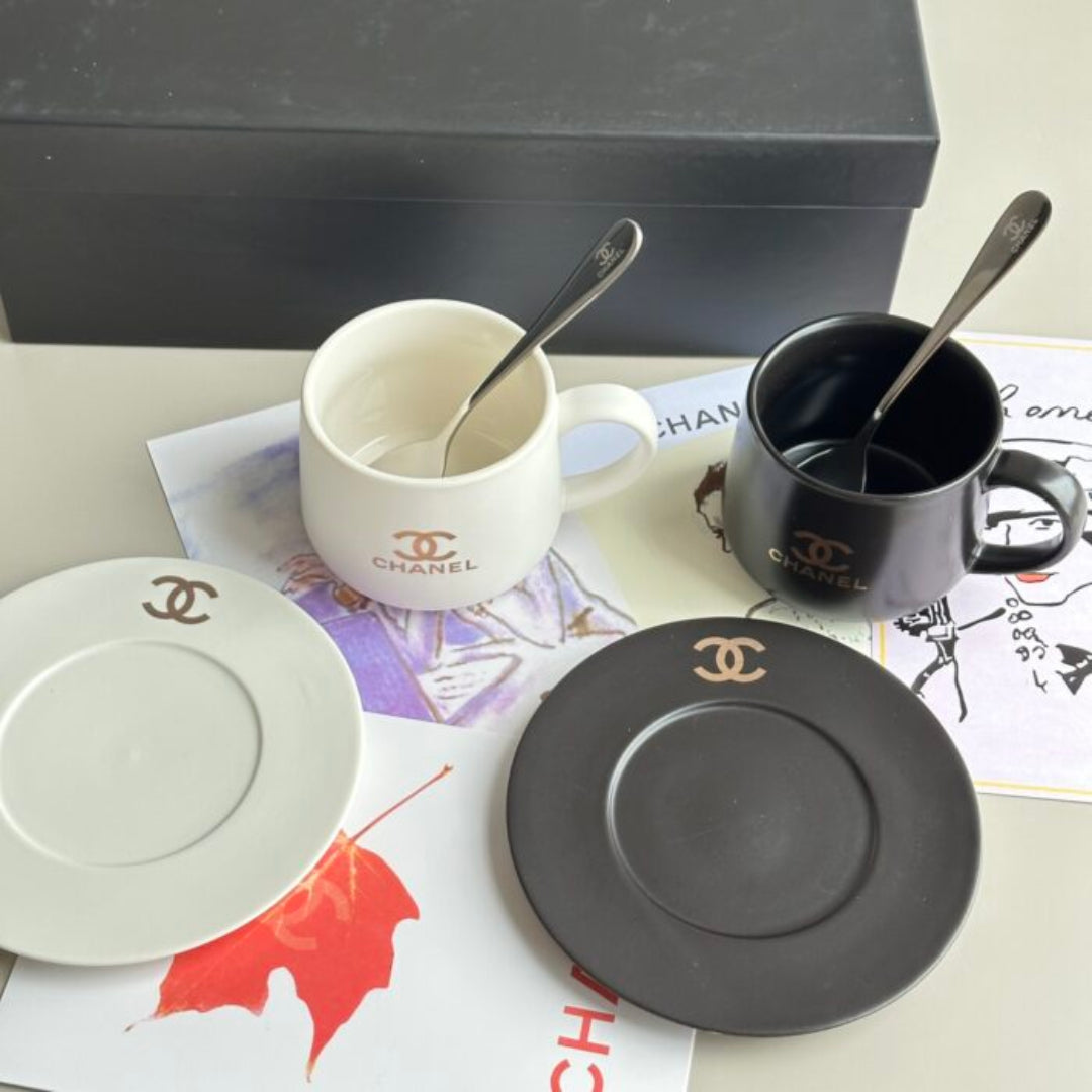 Chanel mug set