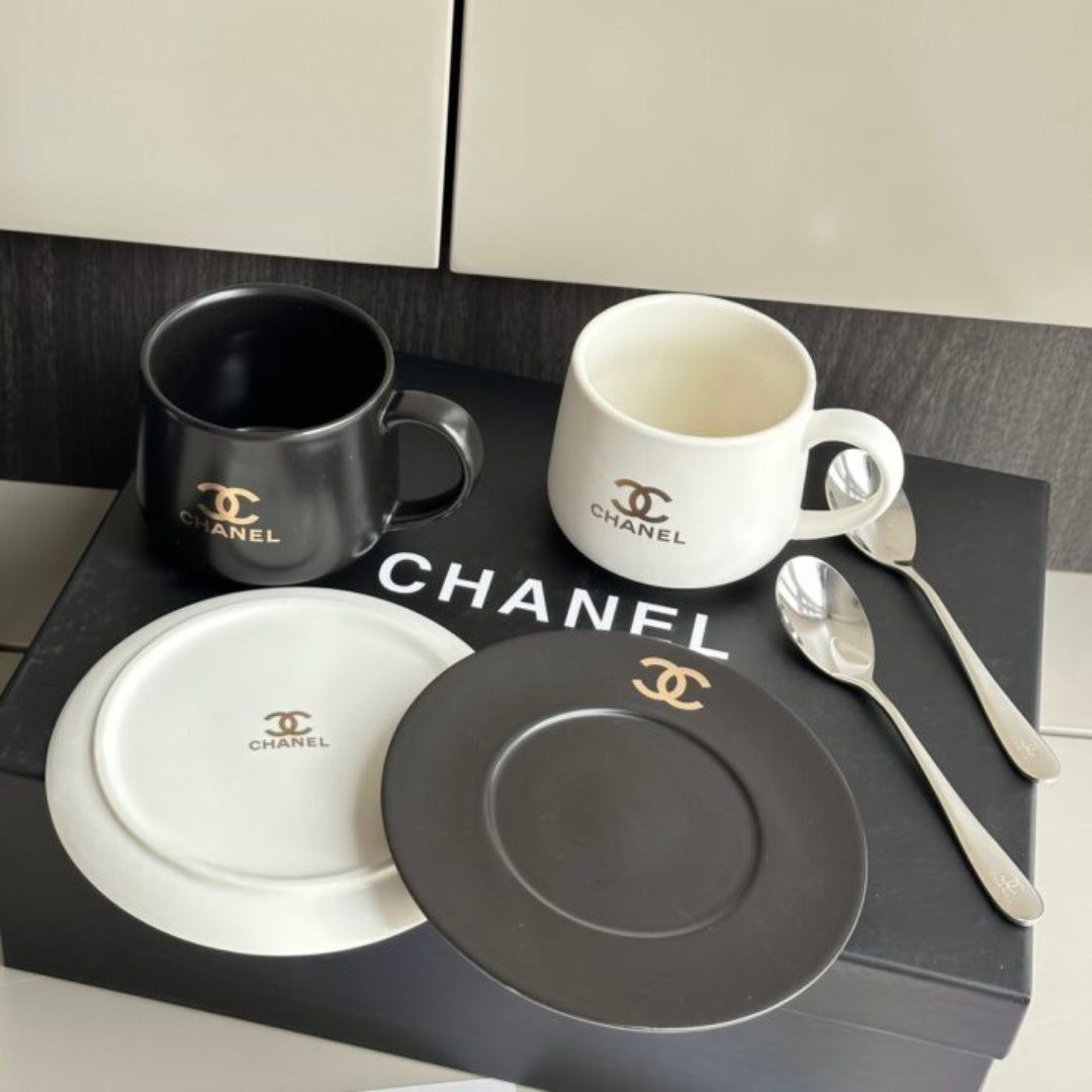 Chanel mug set