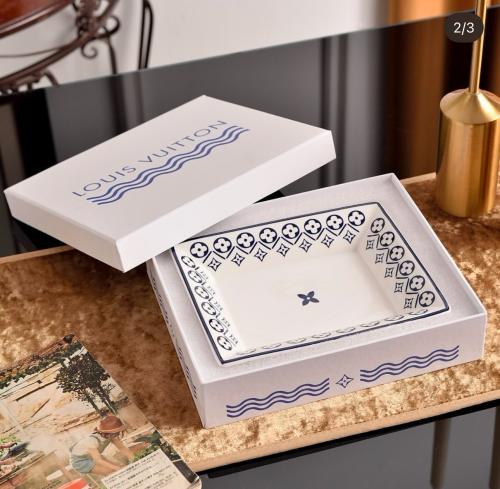Louis Vuitton porcelain set