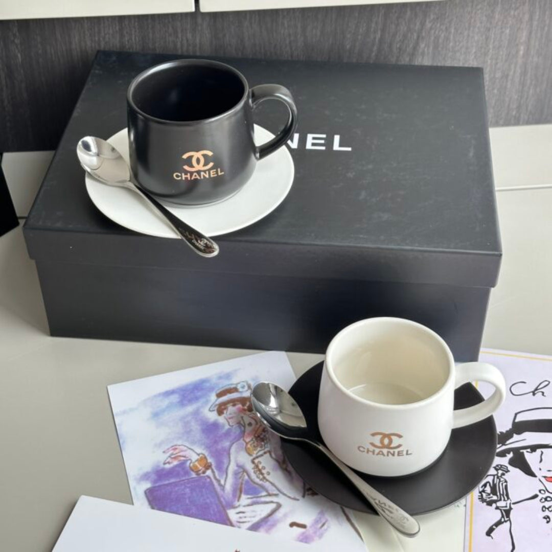 Chanel mug set