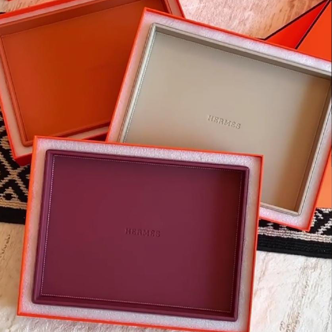 Hermes tray