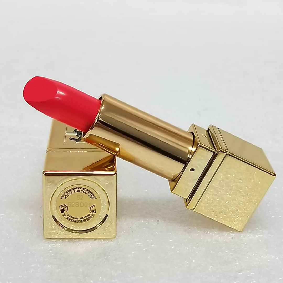 Yves Saint Laurent 3-Piece Luxury Beauty Gift Set
