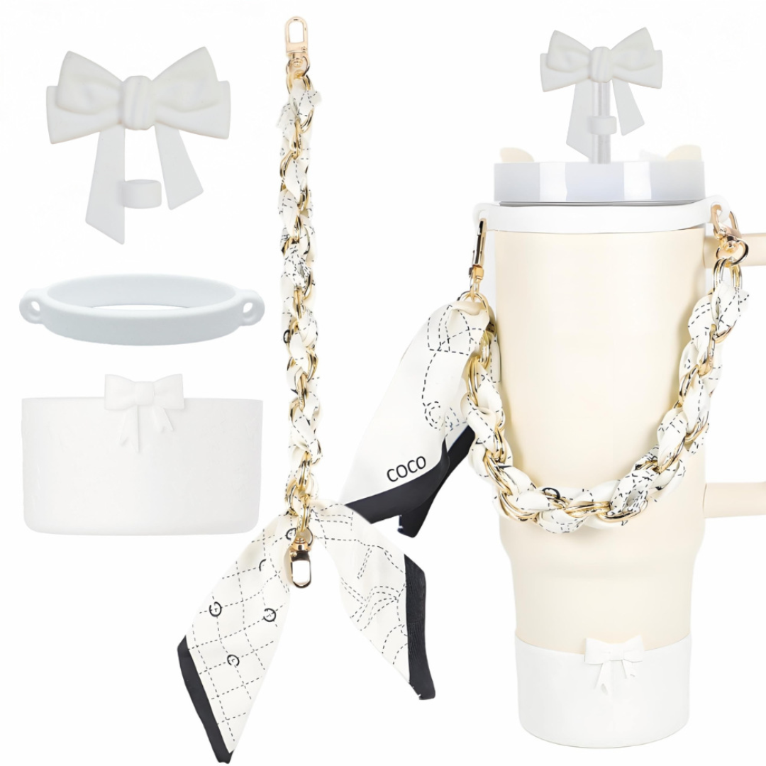Sip in Style – The Chic Chain Tumbler
