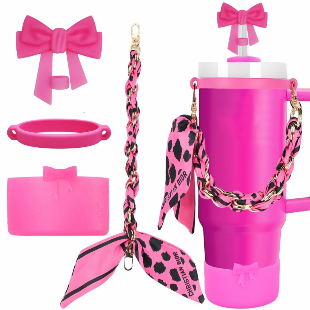 Sip in Style – The Chic Chain Tumbler
