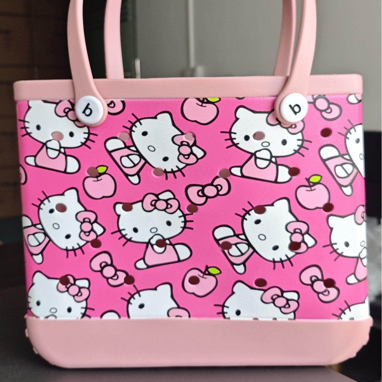 Tote bag