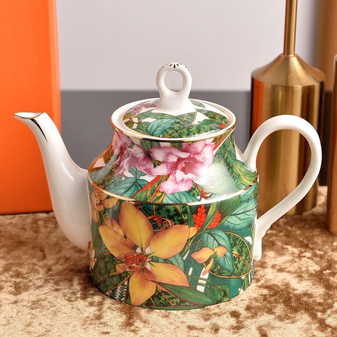 Hermès tea set