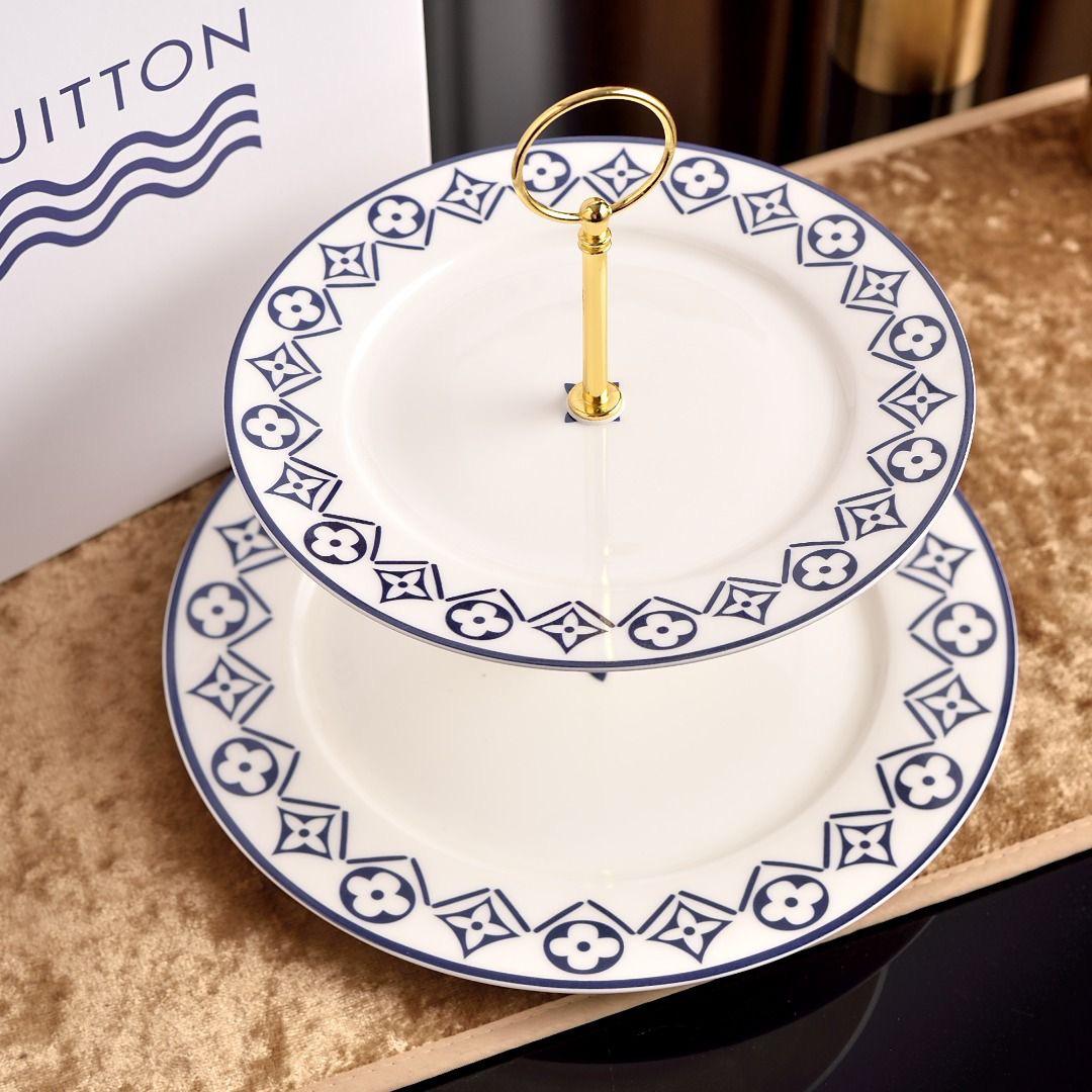 Louis Vuitton porcelain set