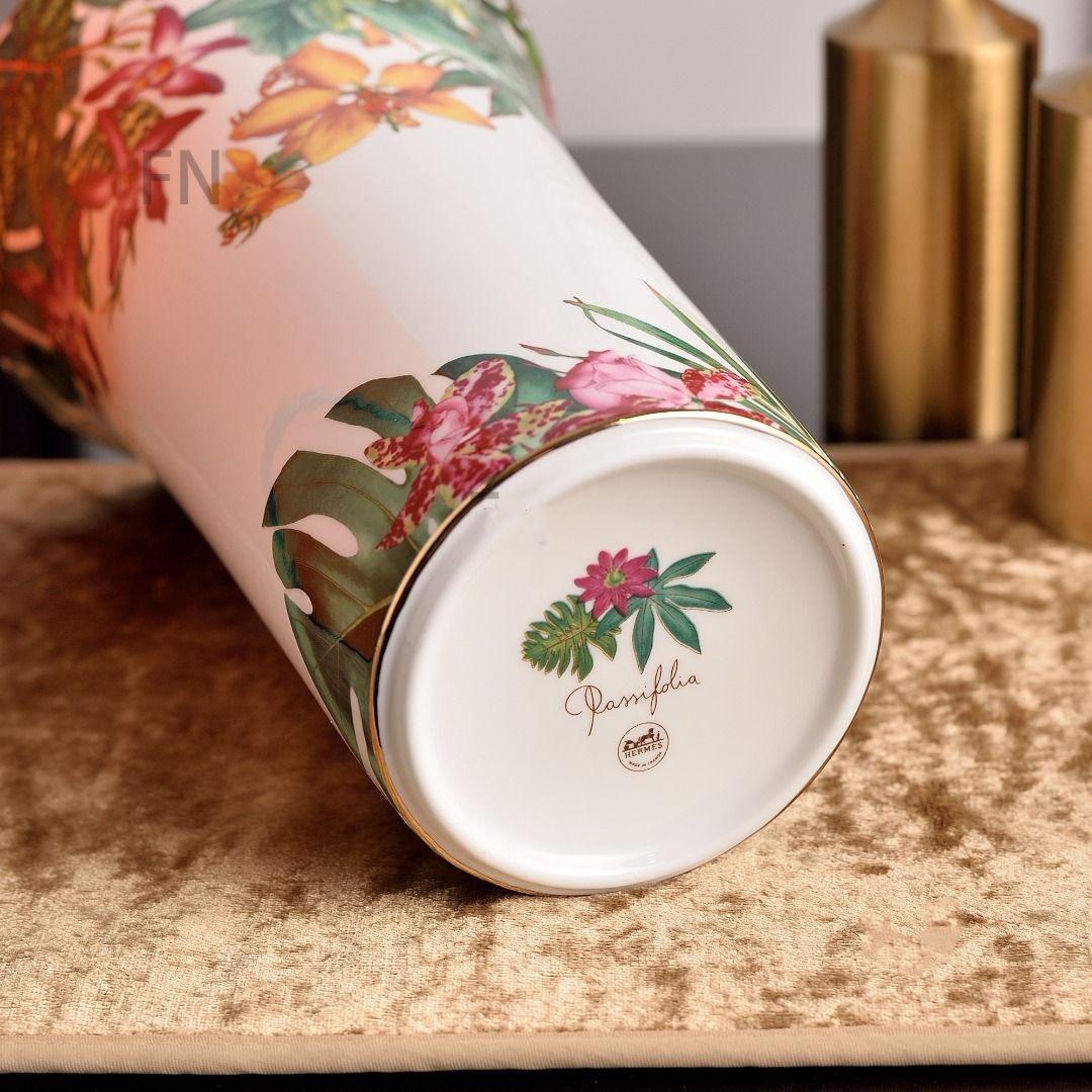 Hermes Cups & Vase