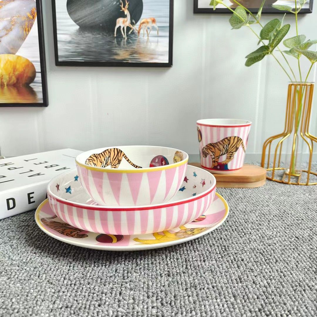 Hermès porcelain dinnerware