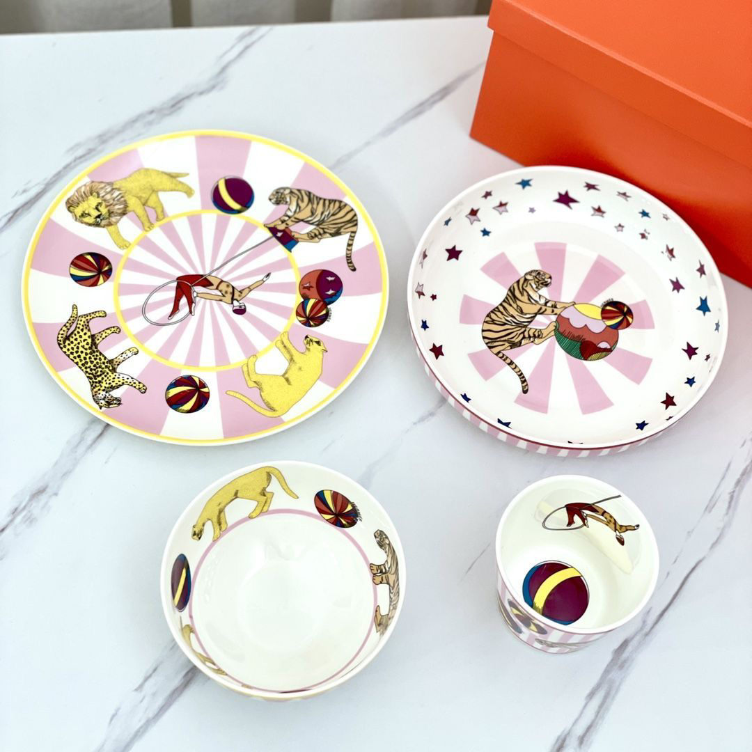 Hermès porcelain dinnerware