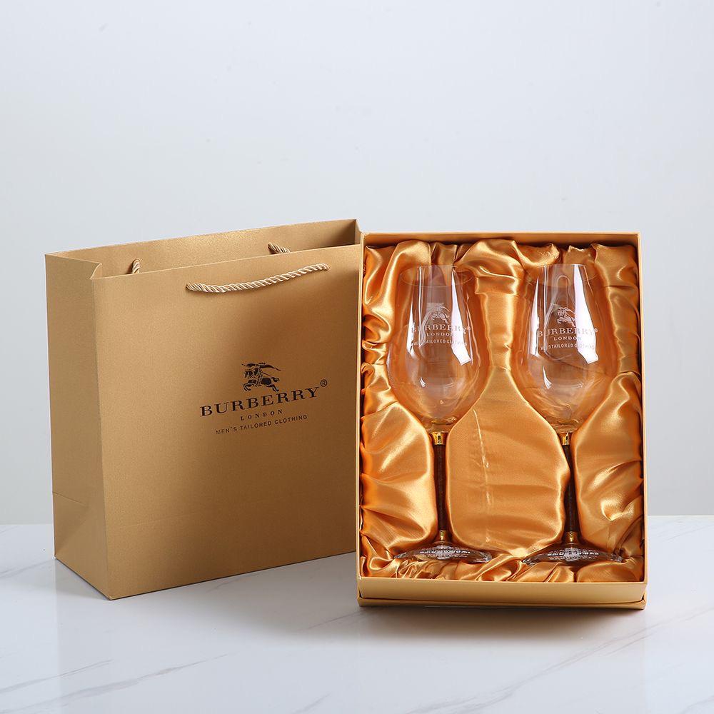 Burberry wine glasses set