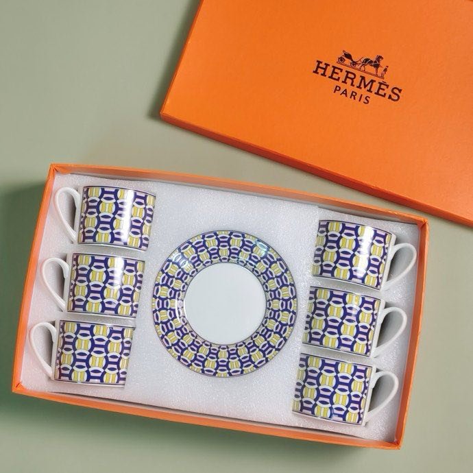 Hermes coffee cup