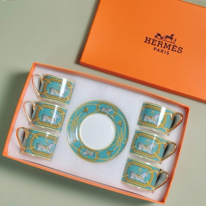 Hermes coffee cup