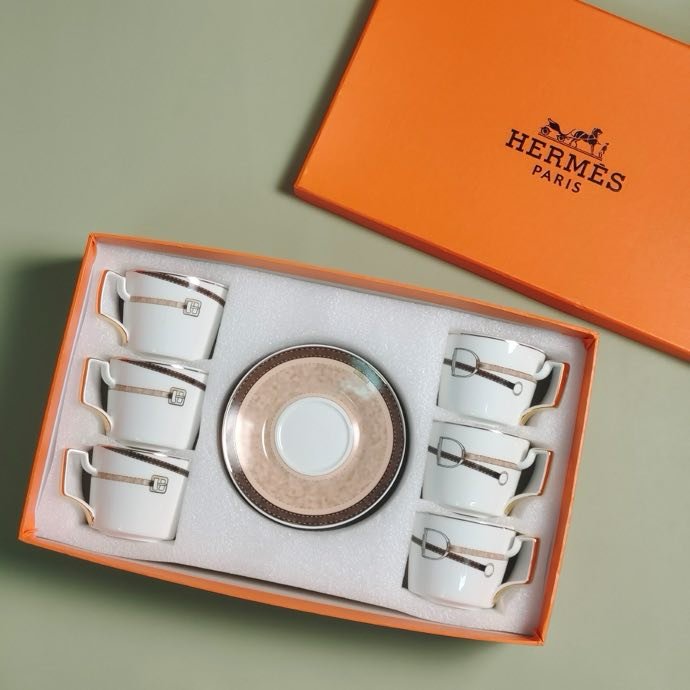 Hermes coffee cup