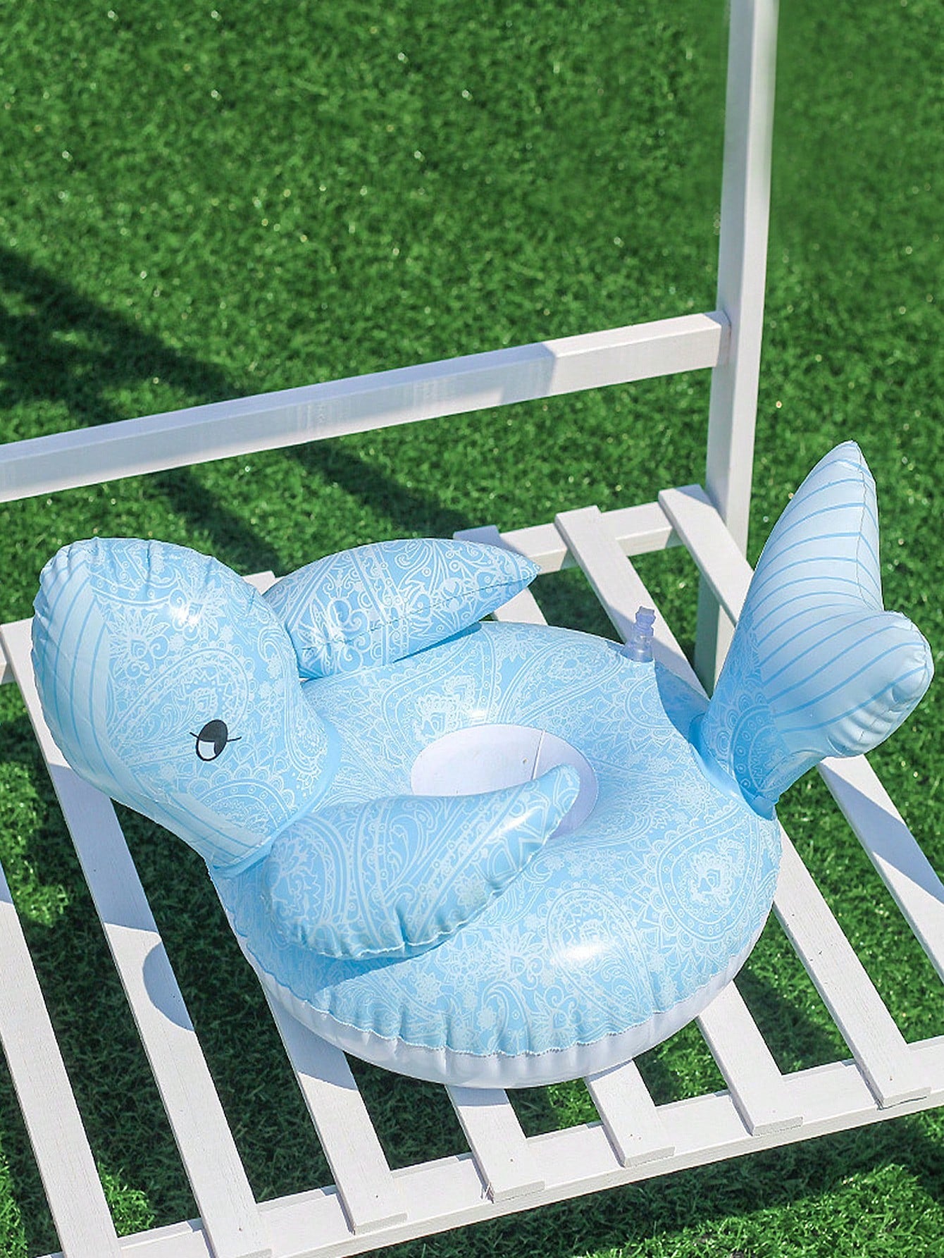 Pool Cup Holder - 3 Blend Gifts