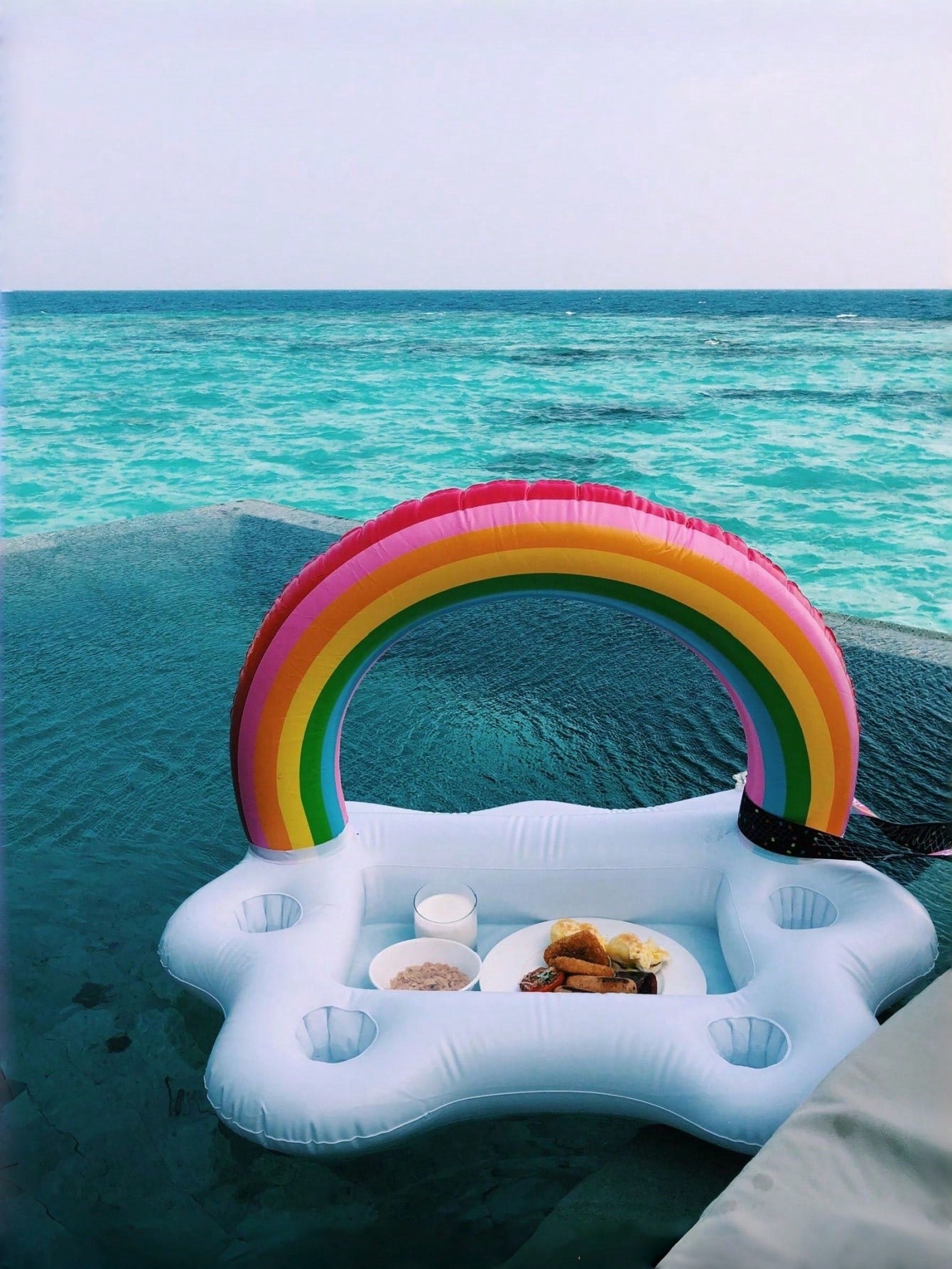 Rainbow Cloud Inflatable Ice Bucket