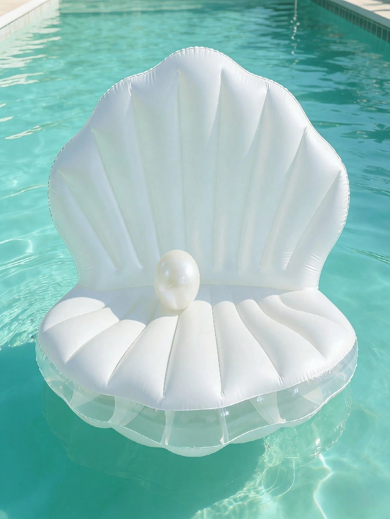 Inflatable White PVC Seashell Shaped Pool Float