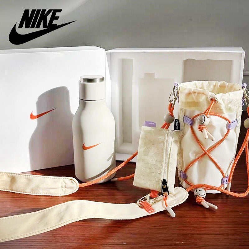 Nike Thermos set