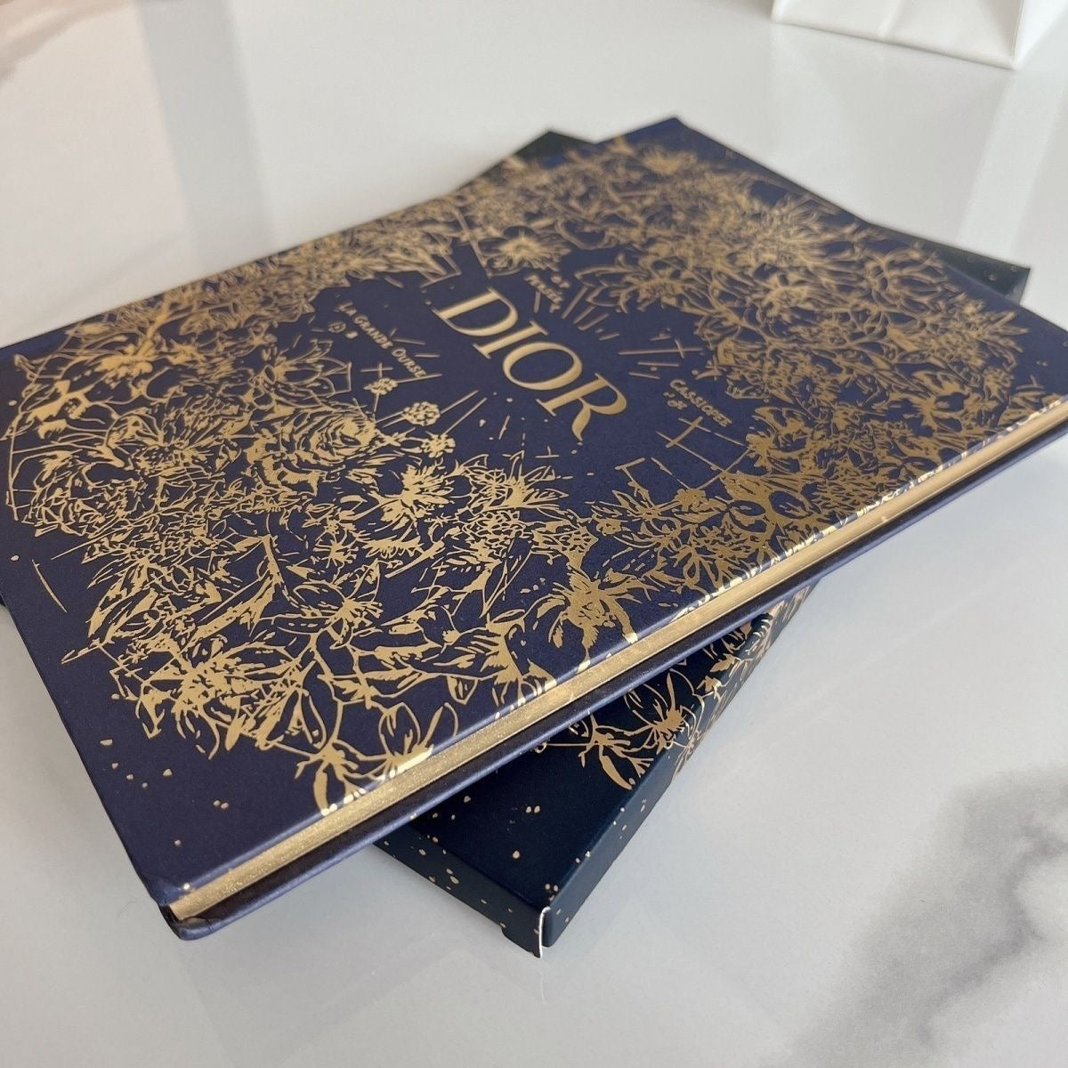 DIOR NOTEBOOK HOLIDAY 2022 Edition