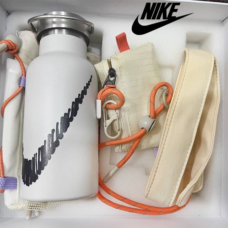 Nike Thermos set