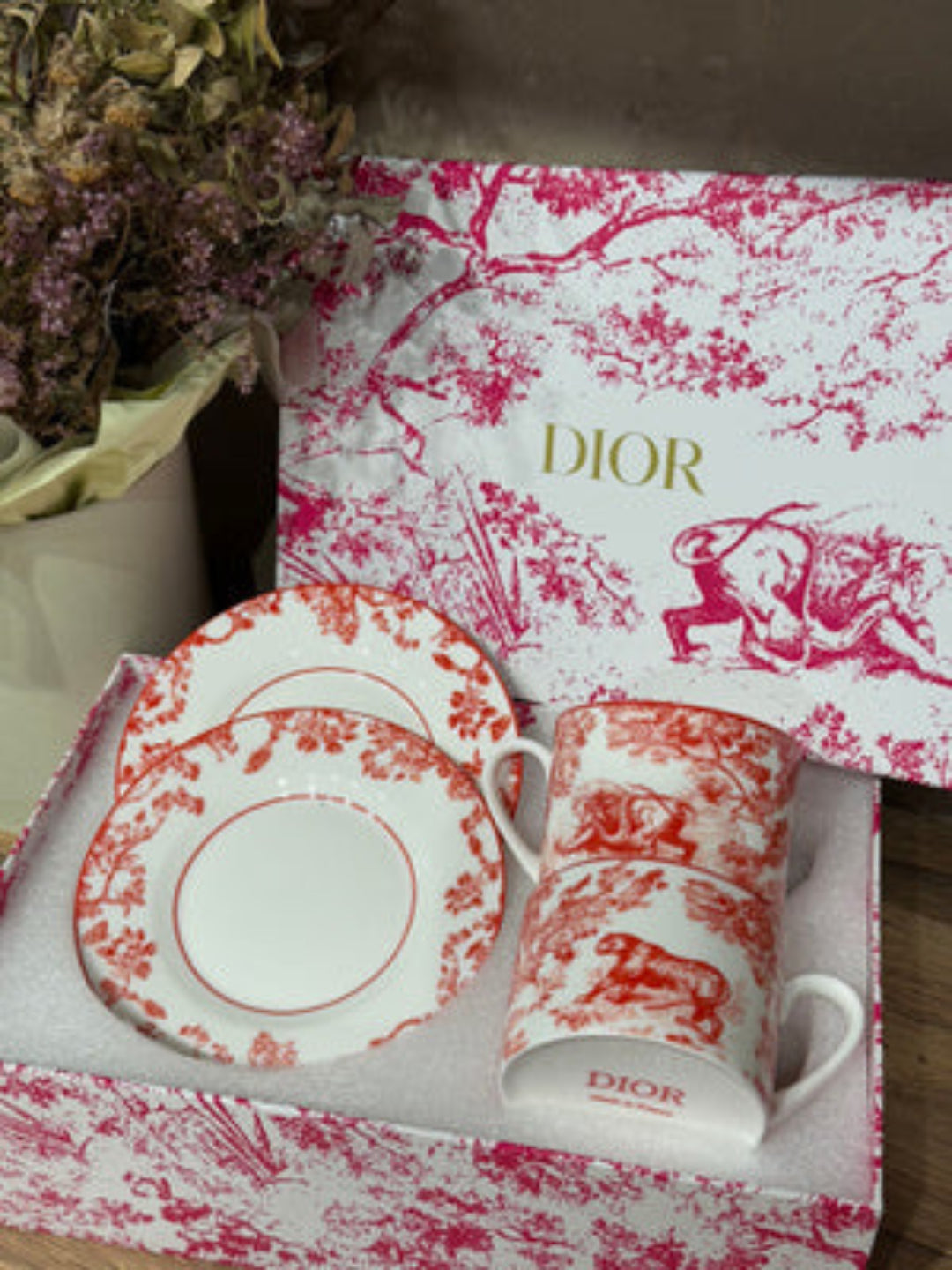 Dior cup Jungle Red