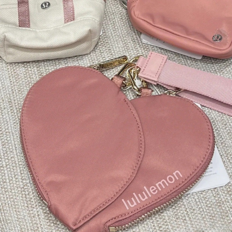 lululemon Dual Pouch Wristlet
Heart