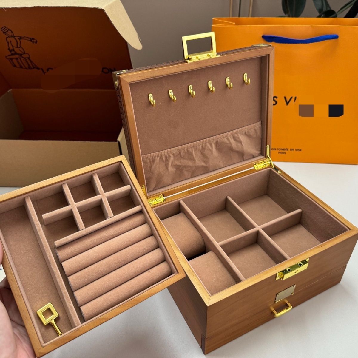 louisvuitton 3-layer wooden jewelry trunk box. DIOR