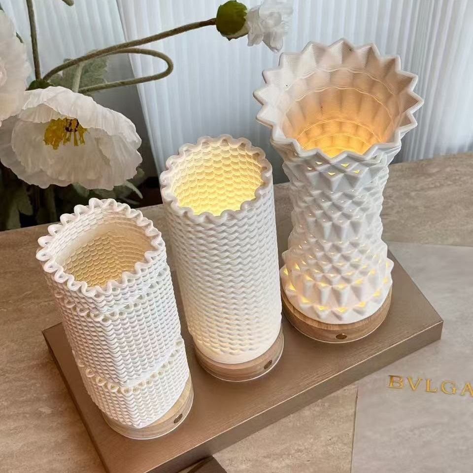 Bvlgari Modern White Ceramic Geometric Table Lamp