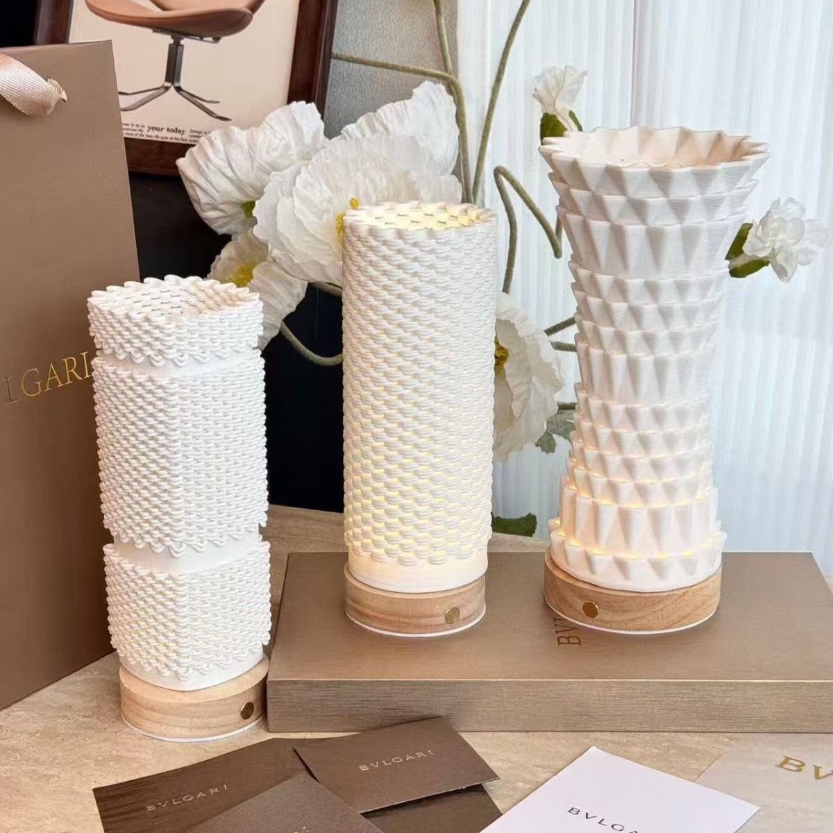 Bvlgari Modern White Ceramic Geometric Table Lamp