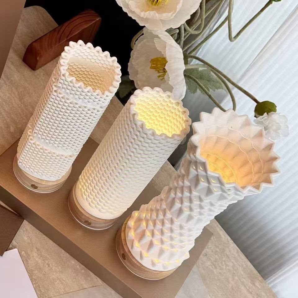 Bvlgari Modern White Ceramic Geometric Table Lamp