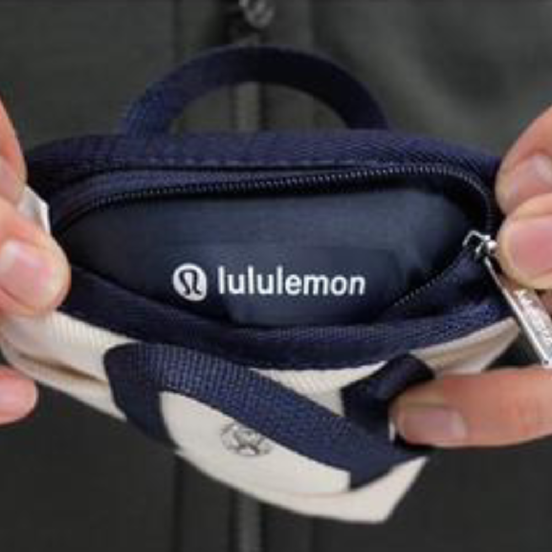 Lululemon mini fabric pouch