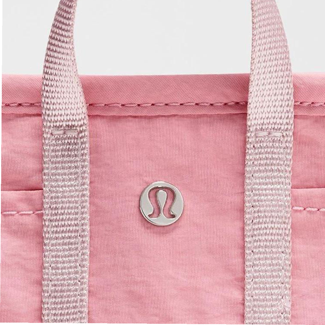 Lululemon mini fabric pouch