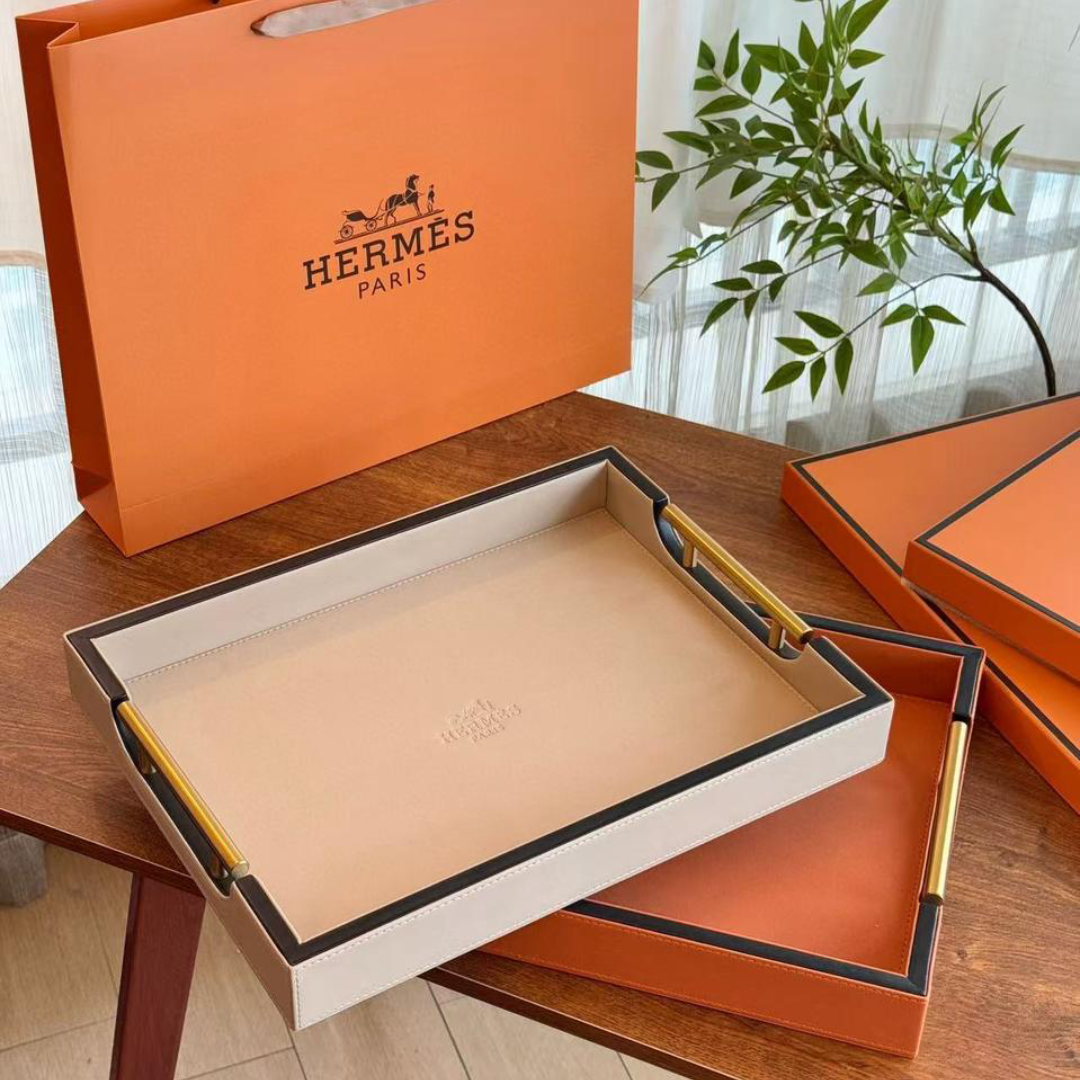 Hermès Tray