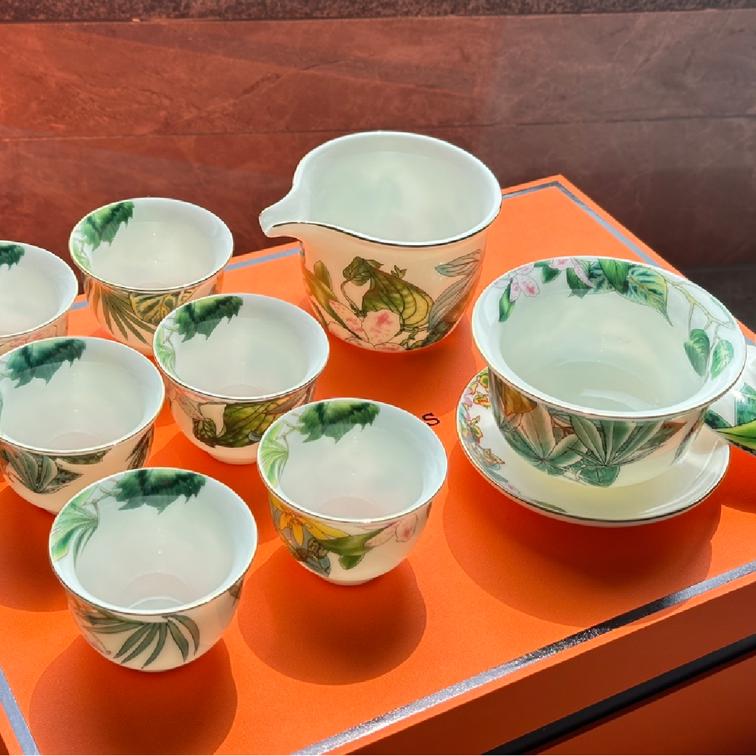 Hermès Tropical rainforest tea set