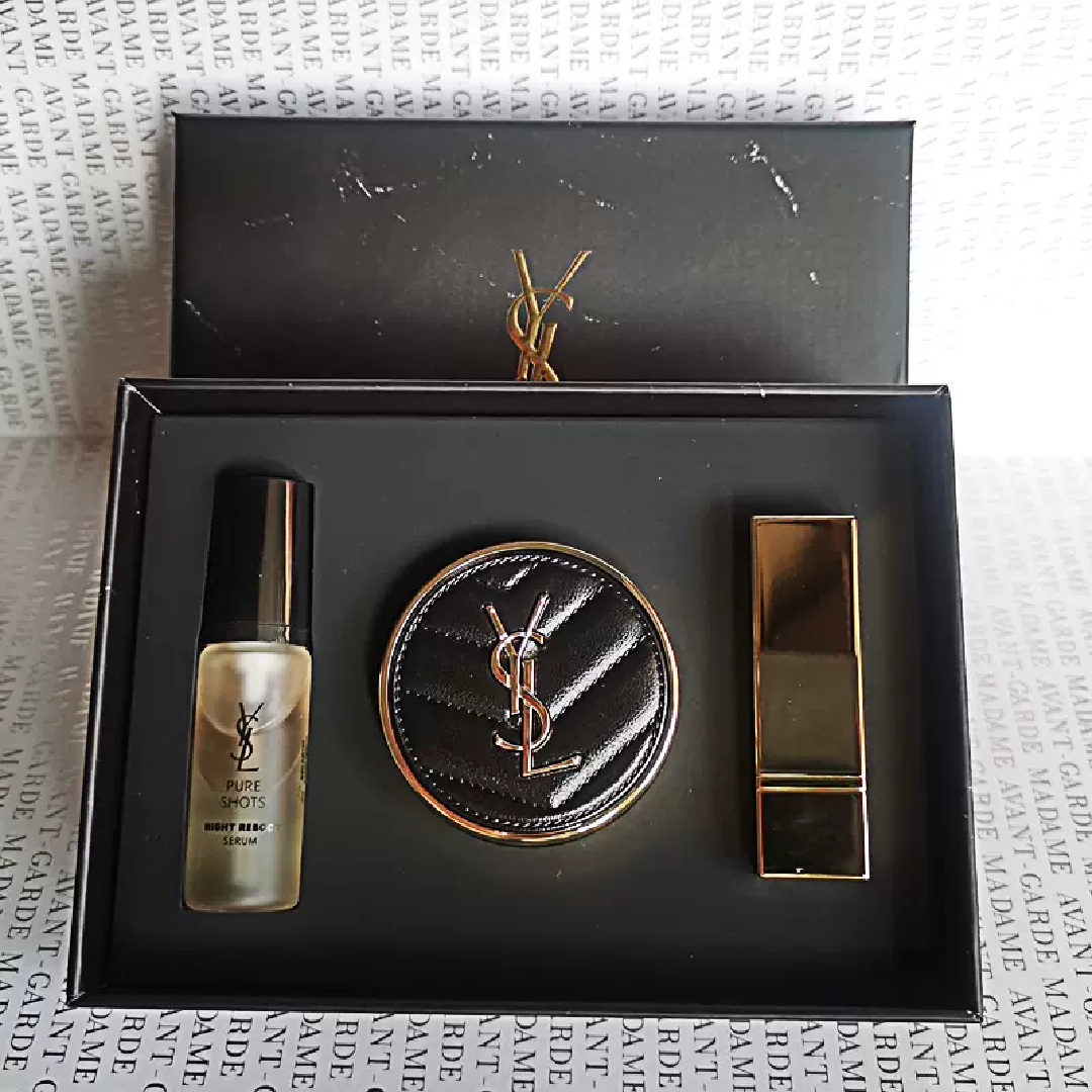 Yves Saint Laurent 3-Piece Luxury Beauty Gift Set