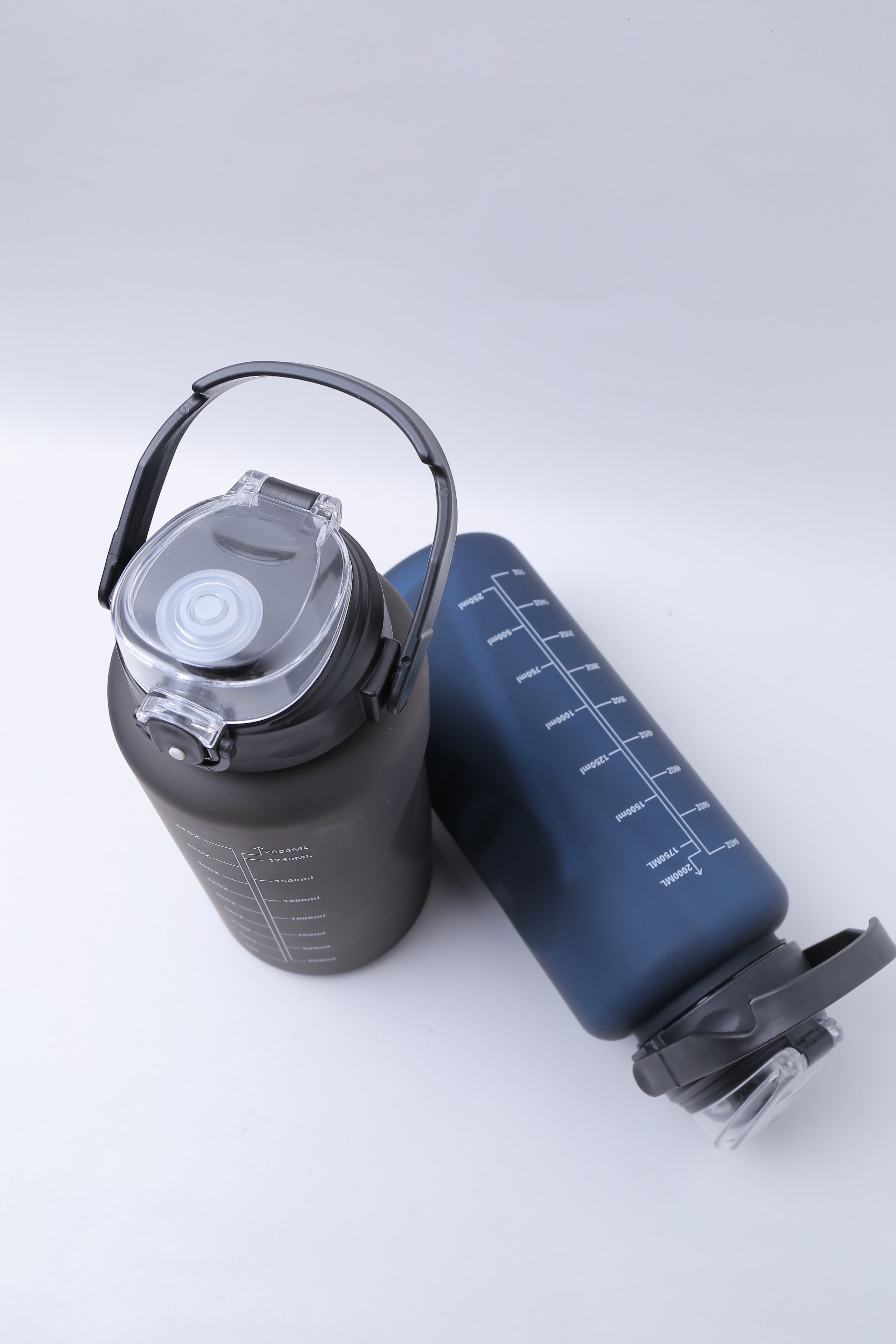 3 in 1 Bottle with mobile holder - Bottle 28