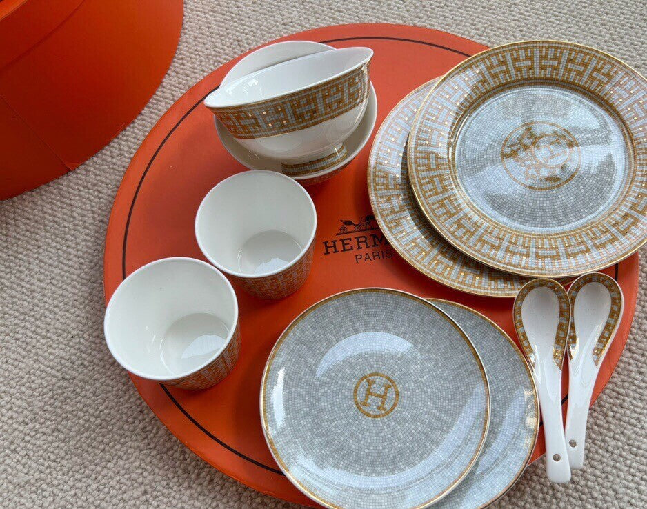 Hermès Dinnerware