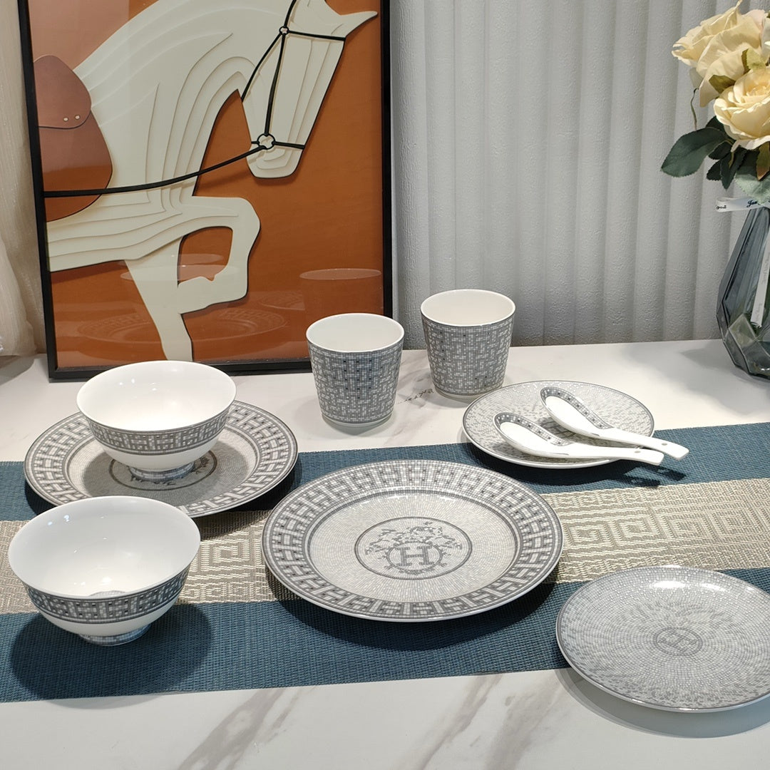 Hermès Dinnerware