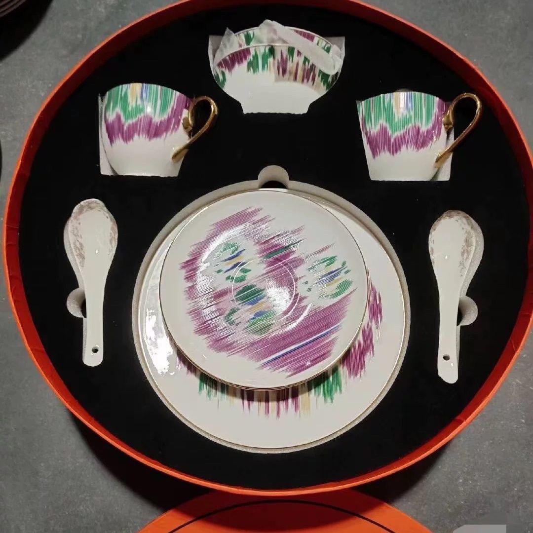 Hermès Dinnerware
