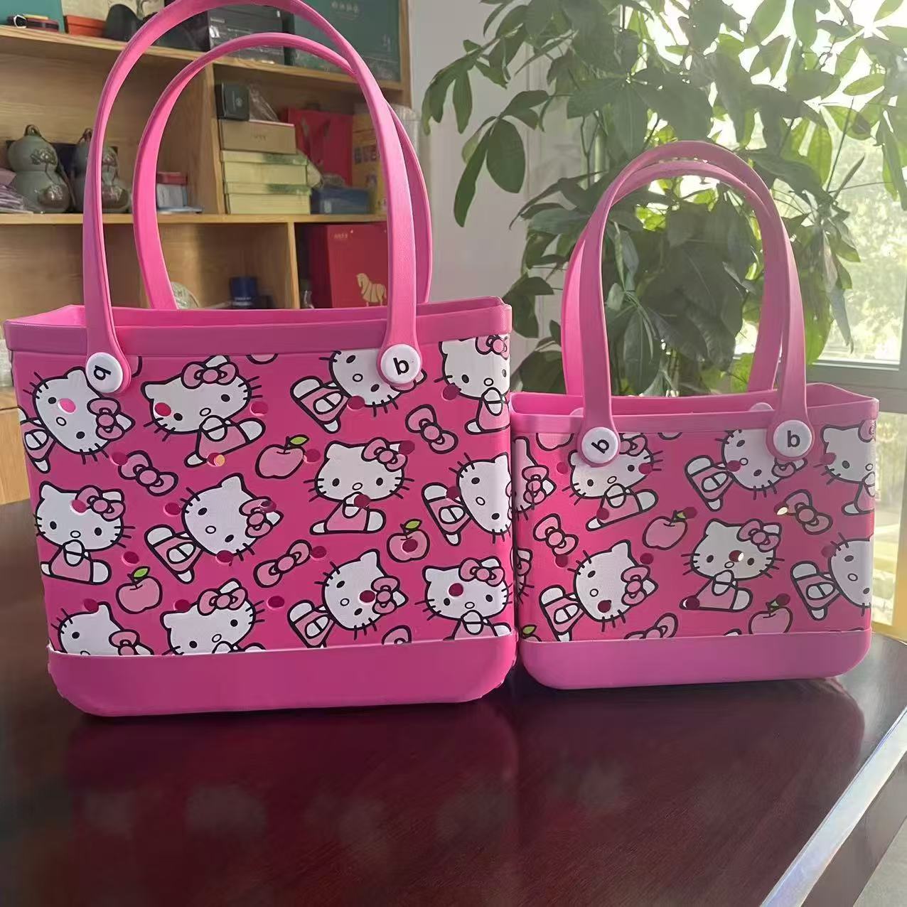 Tote bag