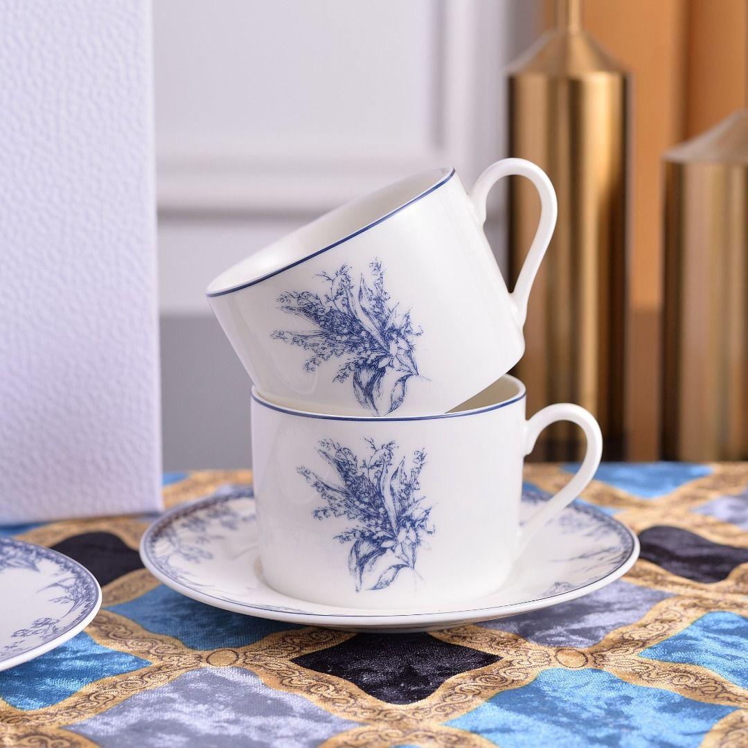 Dior cup