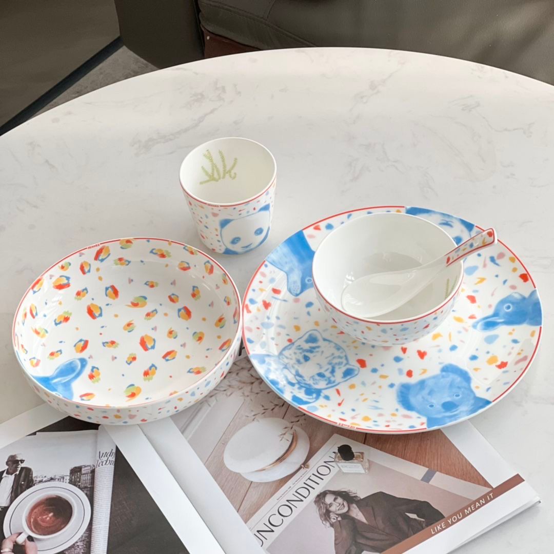 Hermès porcelain dinnerware