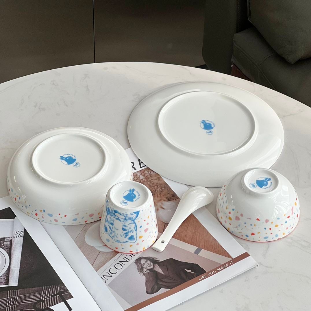 Hermès porcelain dinnerware
