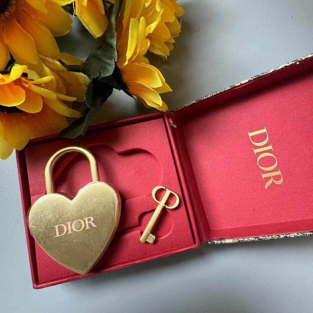 Dior Valentine's Day gift gold metal love lock with key