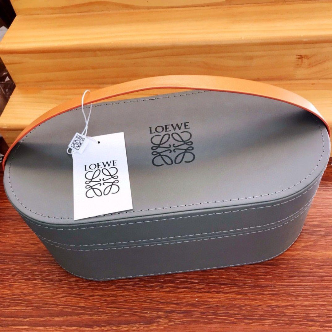 Loewe ceramic tea set
