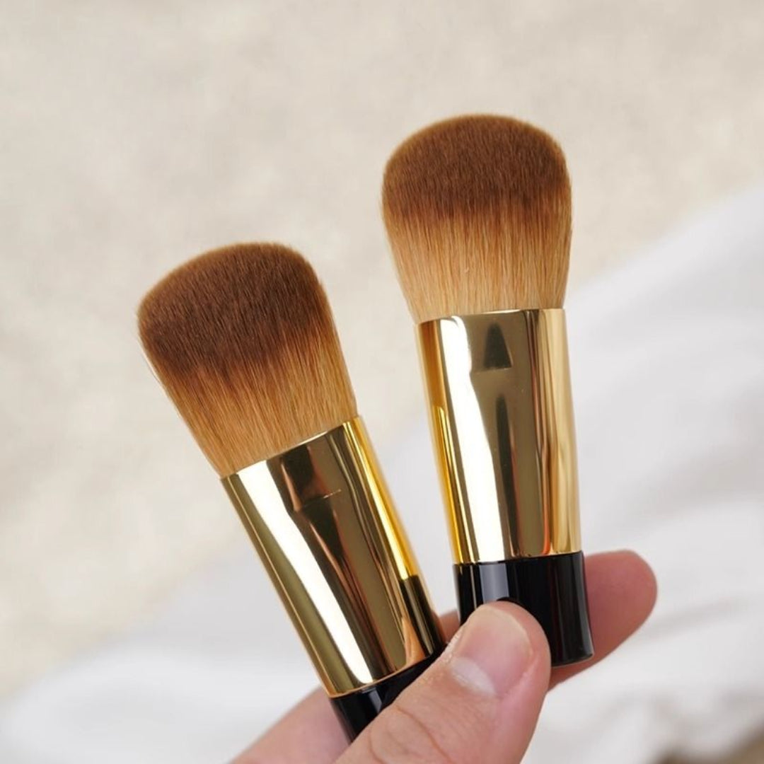Chanel Foundation Brush Blend Gifts