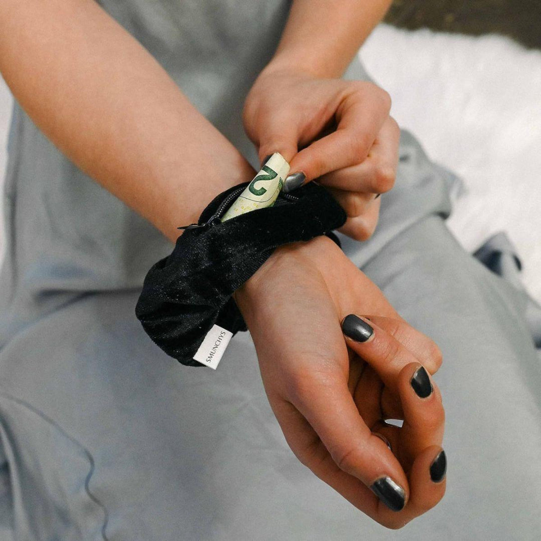 Velvet Scrunchie Set – Soft Hair Ties