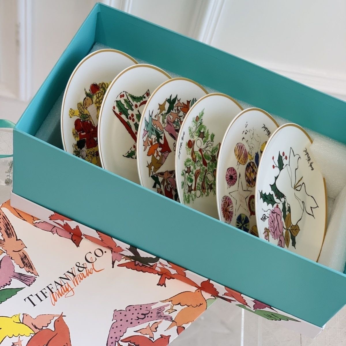 Tiffany & Co. x Andy Warhol Festive Bone China Set of 6 Dessert Plates