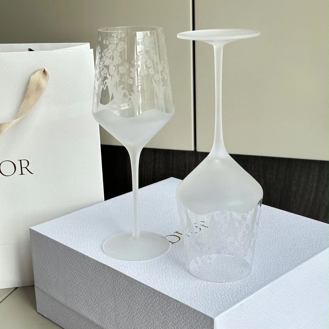 Christian Dior Light Luxury Lily of the Valley Pattern Crystal Glass Gift Box